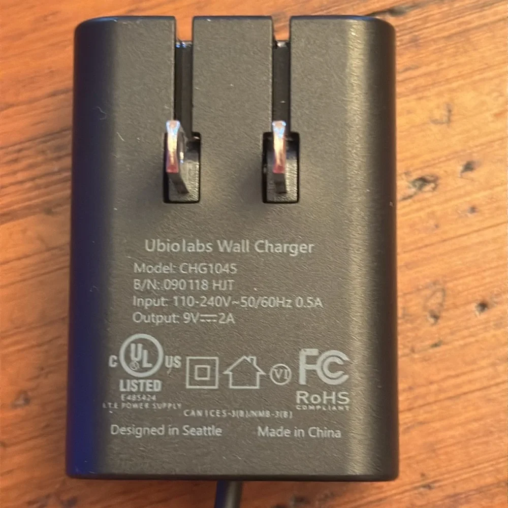 Ubio Labs Wireless High-Speed Cell Phone Charging Pad